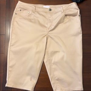 Ladies Charter Club shorts